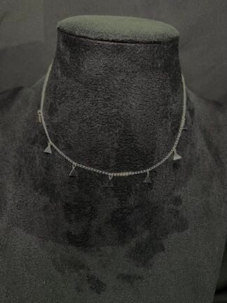 Colar Triângulo