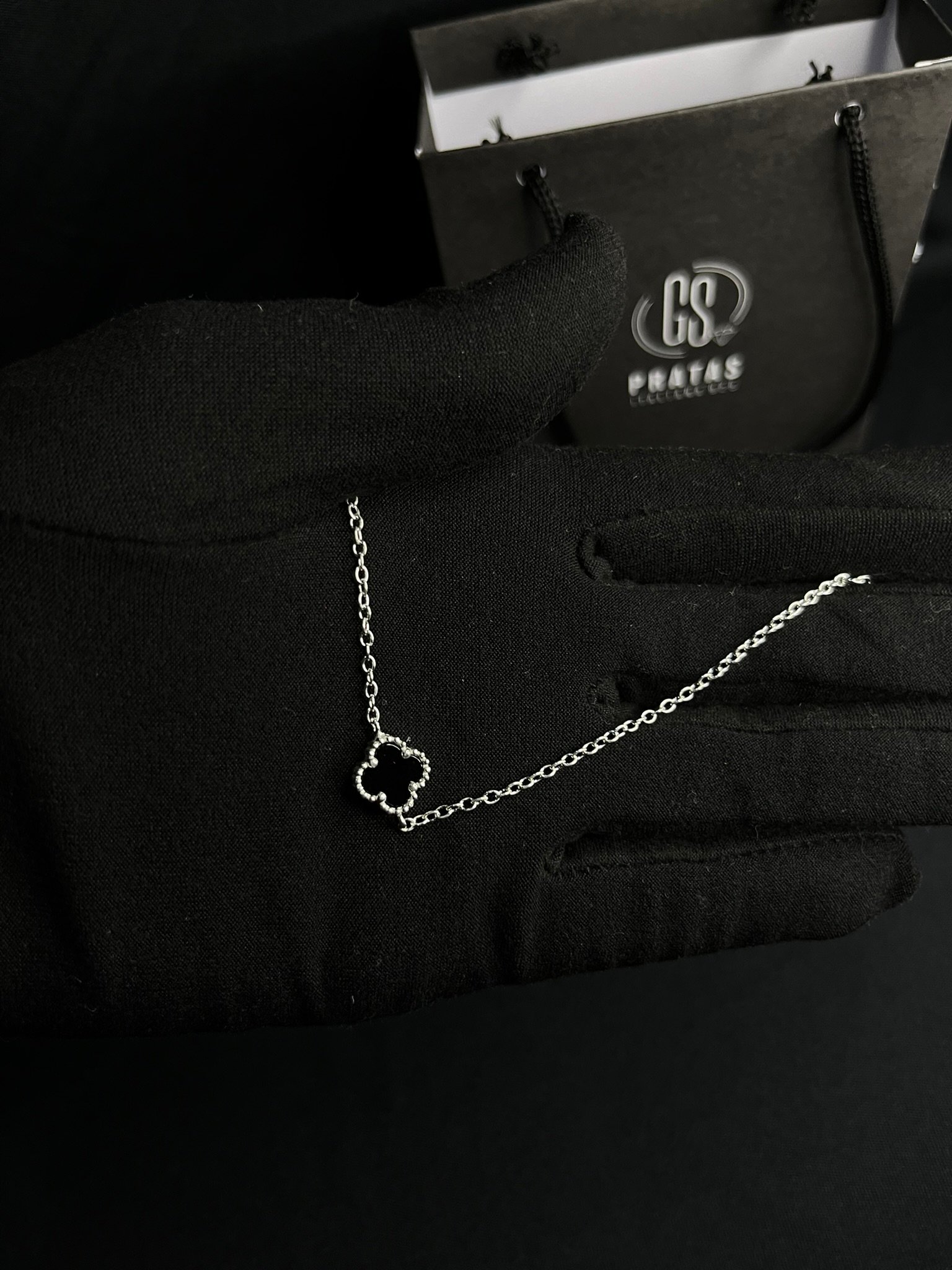 Pulseira Trevo Preto