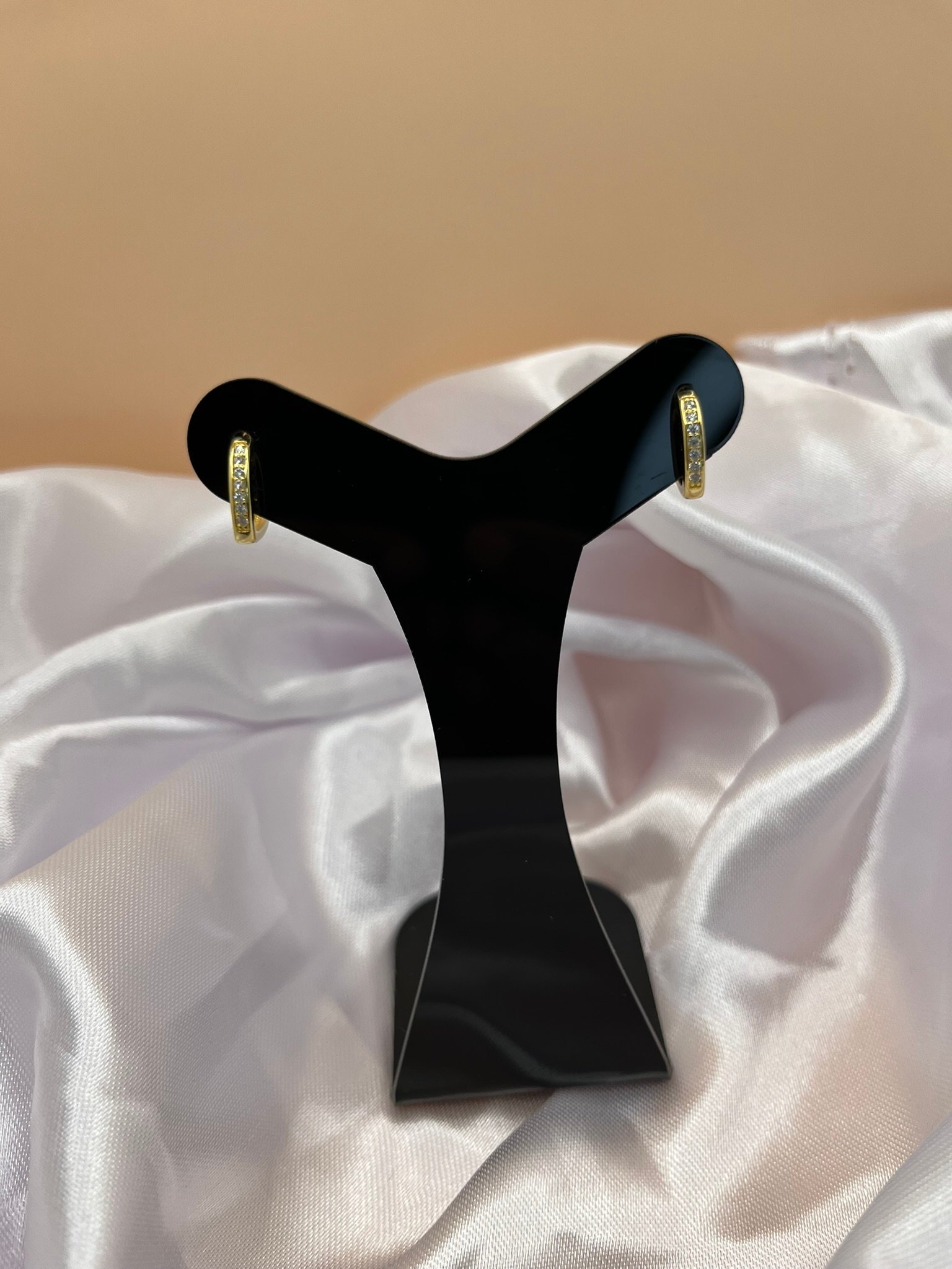 Brinco Argola Elegance com Zircônias - Imagem 3