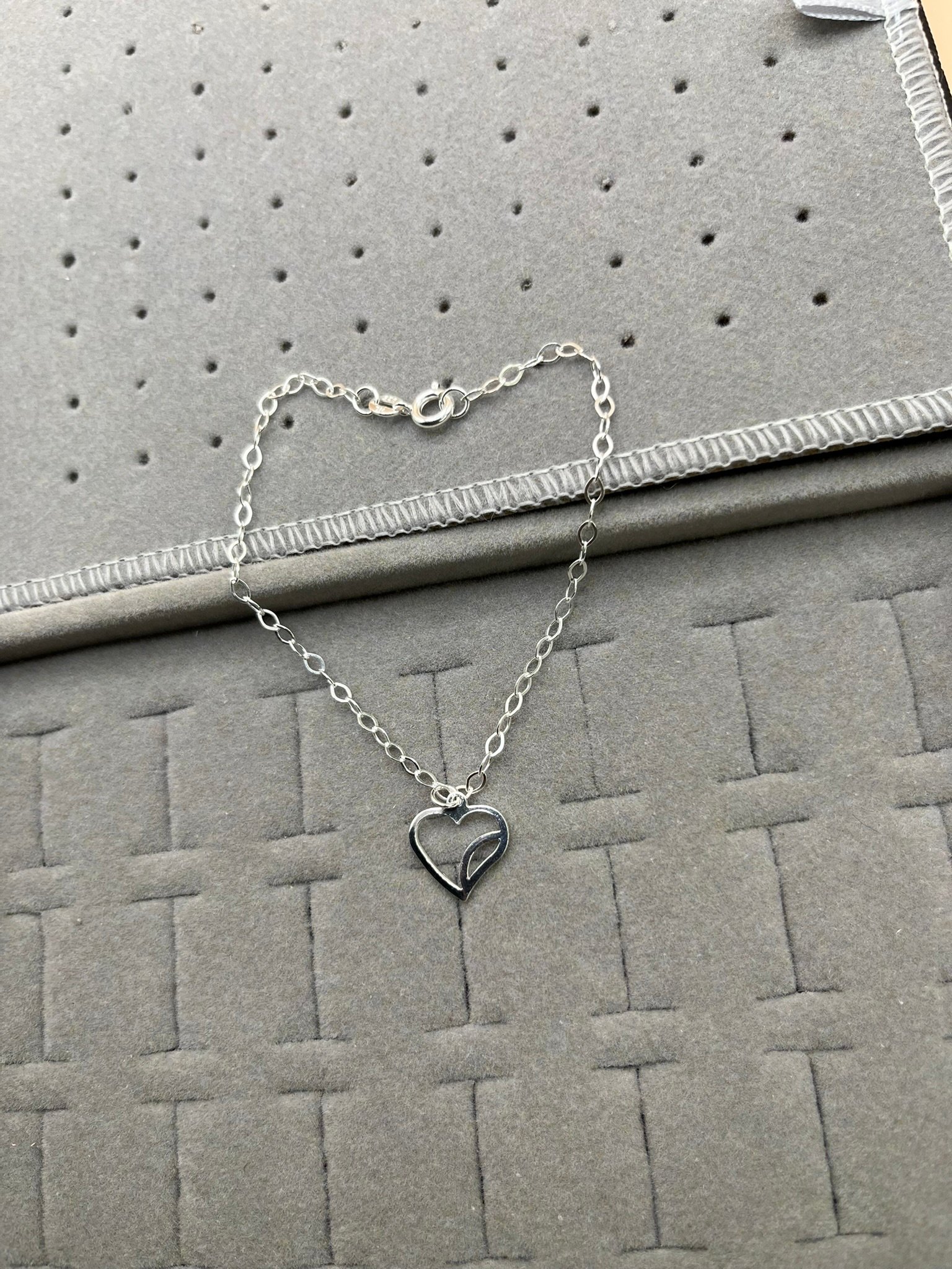 Pulseira Coração Vazado Prata - Imagem 2