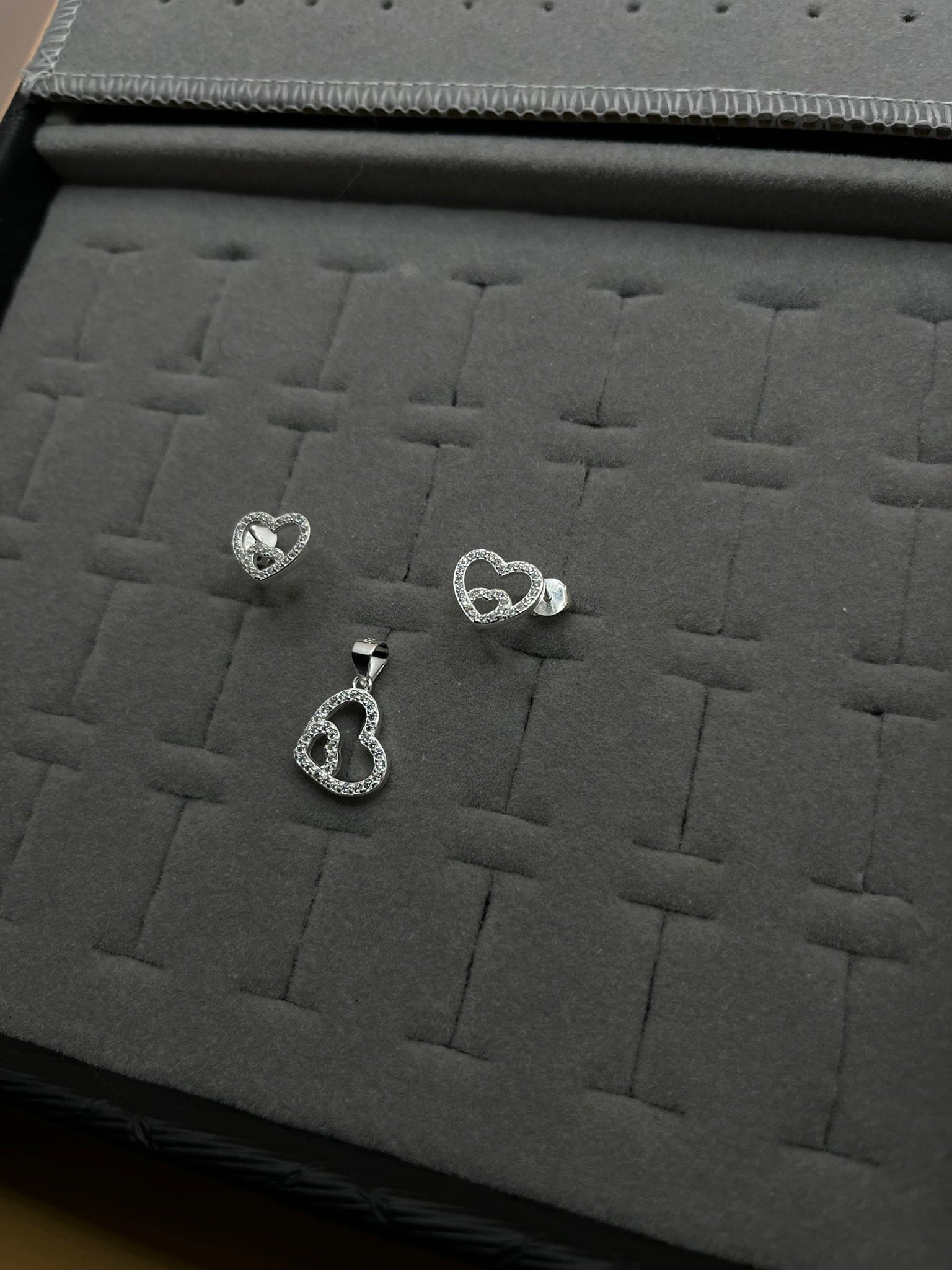 Conjunto Laço de Amor Eterno – Prata 925 Cravejado - Imagem 4